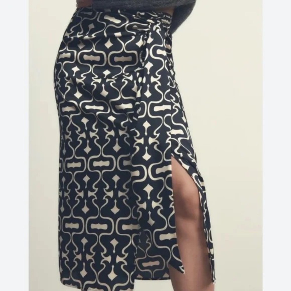 Zara Black and Cream Geometric Midi Skirt
